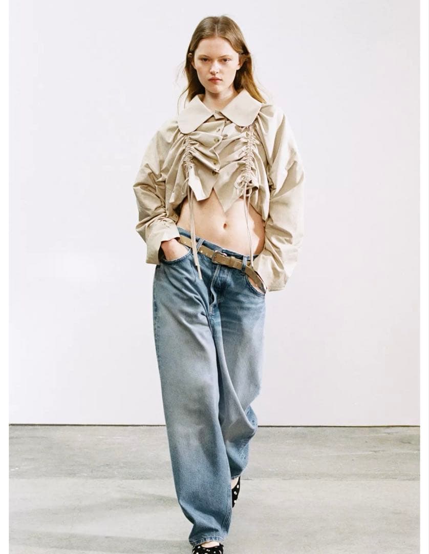 タグ付き新品★ZARAのフリル付きクロップドトレンチコート★XS-Sサイズ★完売