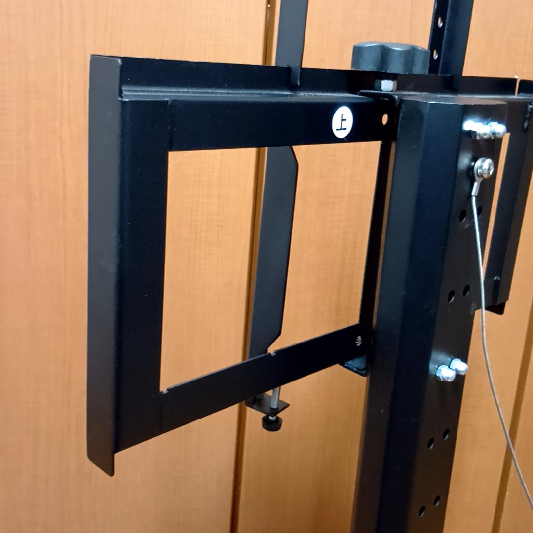 ニトリ　壁寄せテレビスタンド　ヘキBK