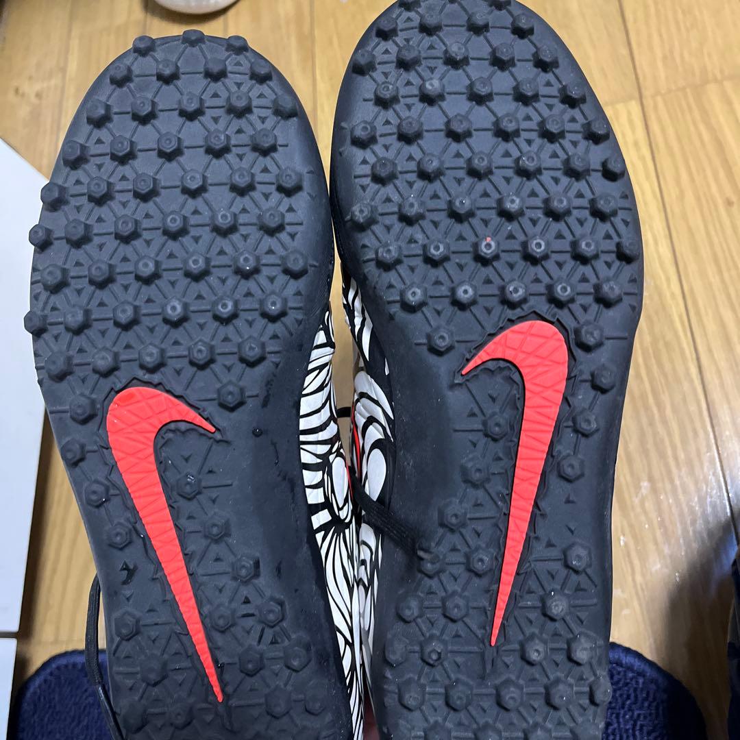 ナイキ nike NIKE ハイパーヴェノム ネイマールモデル 28.5cm