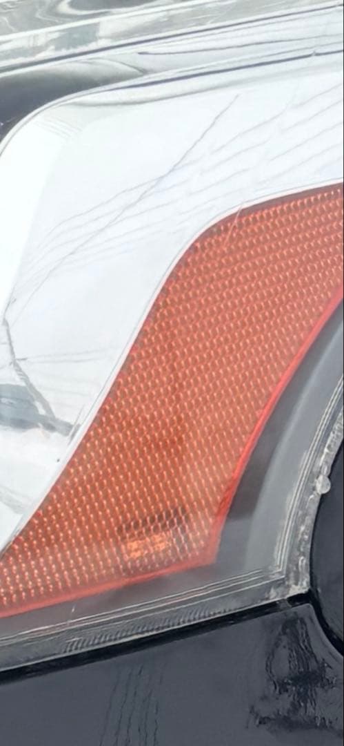 「値下げしました」プリウスα 純正ヘッドライト US仕様