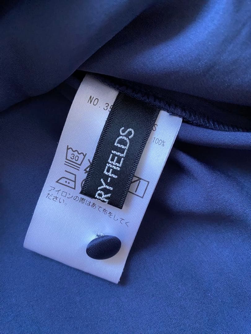 【現行販売完売カラー】ストロベリーフィールズスパンサテンワッシャーリボンブラウス