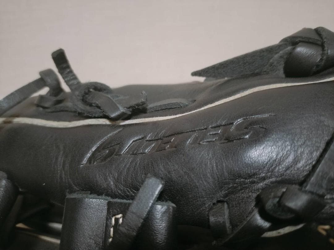 MIZUNO ミズノ 少年軟式野球グローブ 右投用黒 レザー 黒　美品