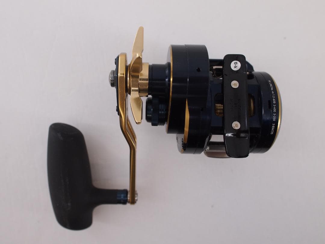 64▢ダイワ 21ソルティガIC300H-SJ NH0502-4