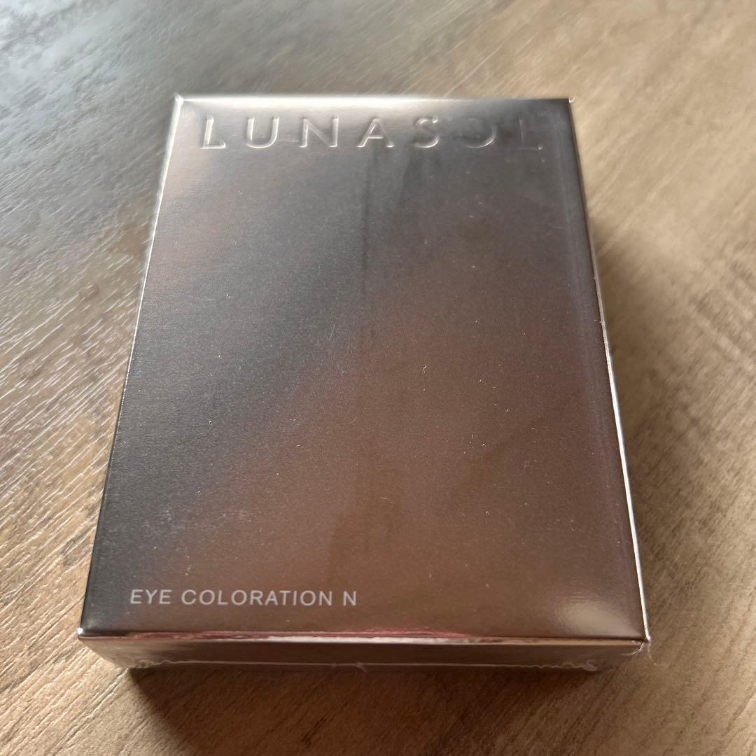 新品未開封　ルナソルアイカラーレーションN 17 ネオデプス