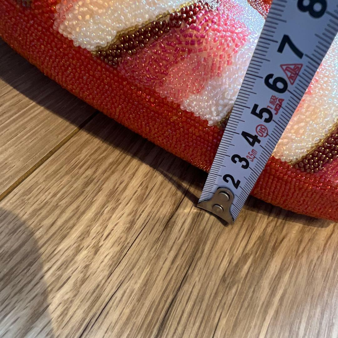 ビーズ装飾のハンドバッグと草履セット