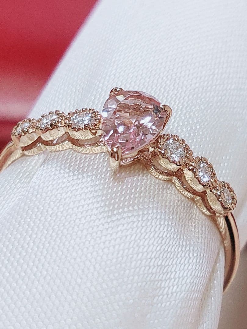 新作 未使用品 k18 天然モルガナイト ダイヤモンド リング