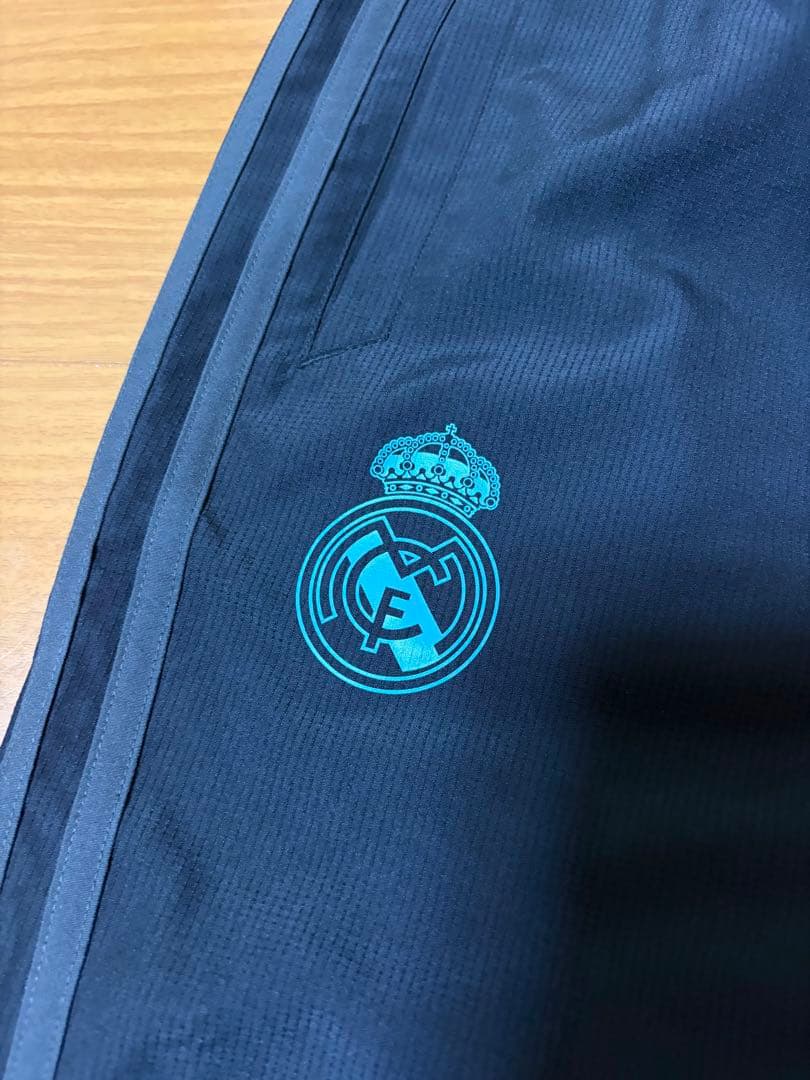 【レアル・マドリード】ウインドブレーカー 上下セット Lサイズ 美品