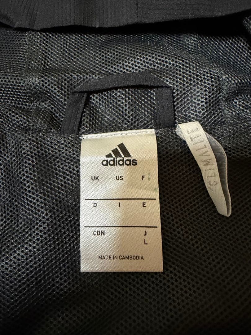 【レアル・マドリード】ウインドブレーカー 上下セット Lサイズ 美品