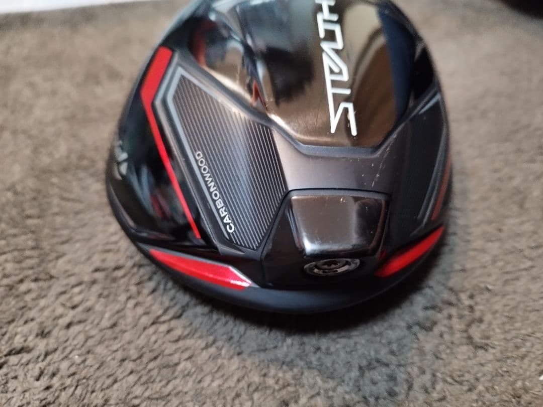 TaylorMade Stealth 9.0° ドライバーヘッドとヘッドカバー