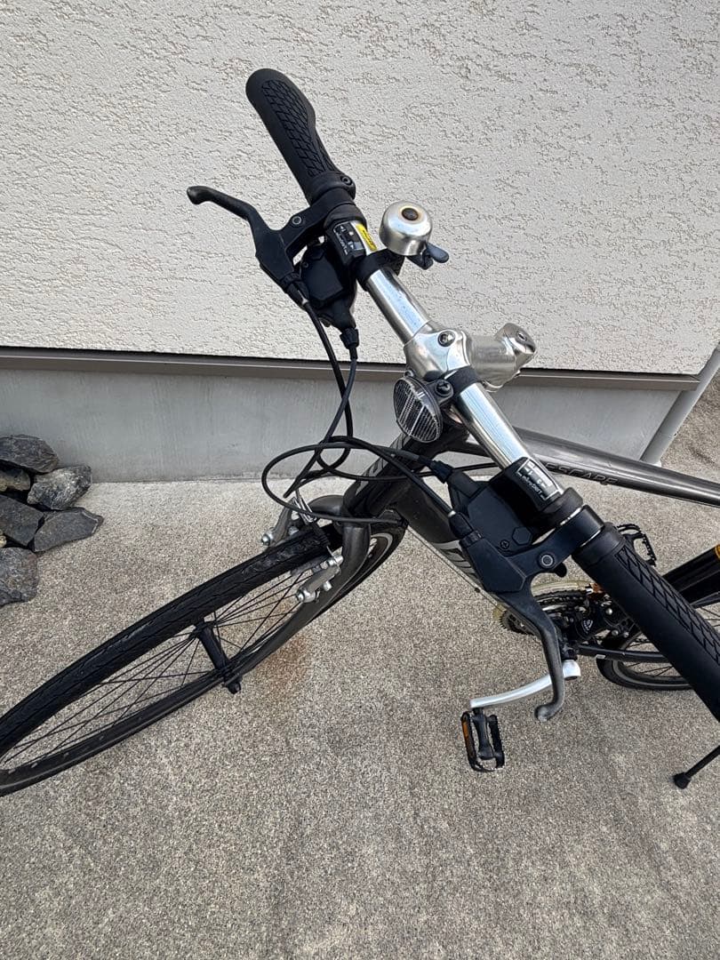 ジャイアント GIANT ESCAPE R3 2022 ALTUS クロスバイク