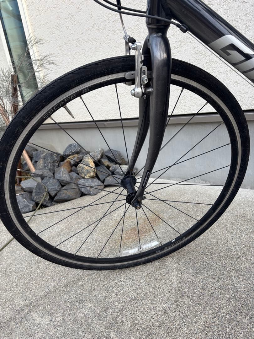 ジャイアント GIANT ESCAPE R3 2022 ALTUS クロスバイク