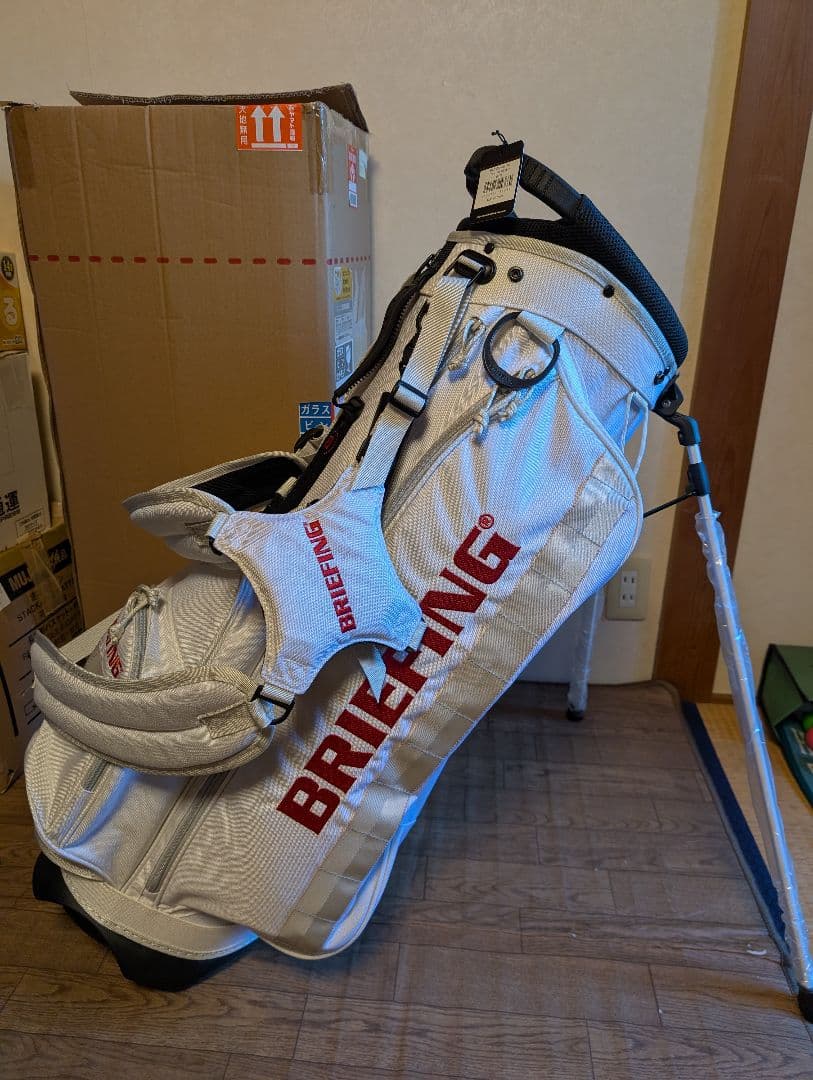 ブリーフィングゴルフキャディバッグ 限定CR-4 ホリデーコレクション 白×赤