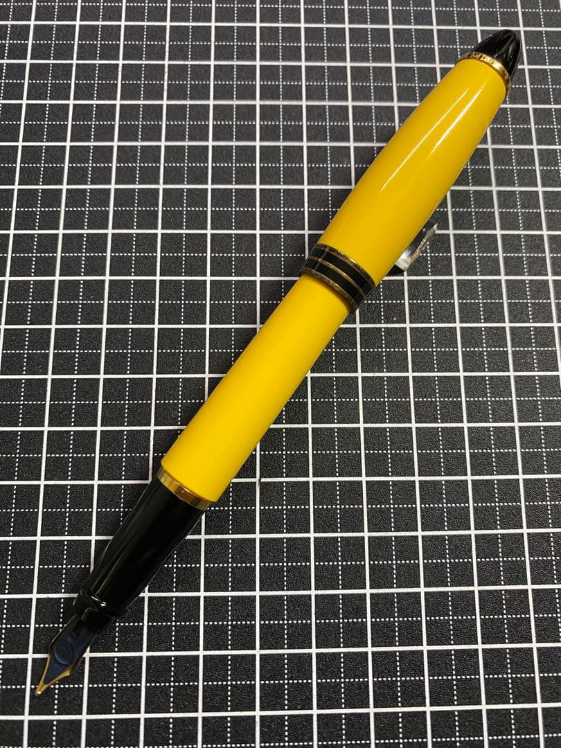 AURORA イプシロン　イエロー　万年筆　字幅M