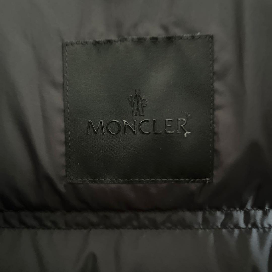 モンクレール(MONCLER)ダウンベストTAMEGAGIUBBOTTO TG1