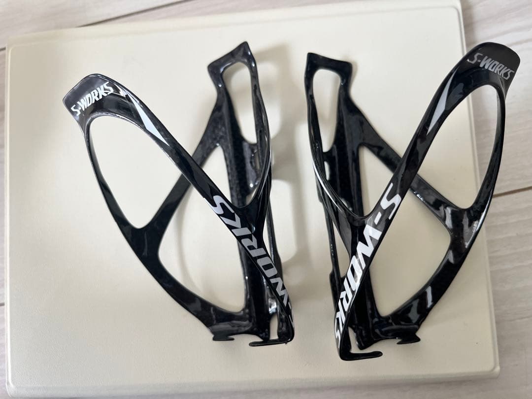 S-WORKS ボトルケージ ブラック　カーボン製