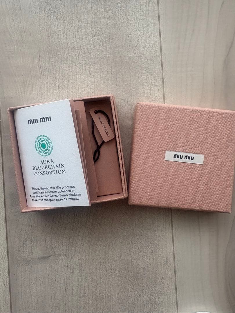 miu miu バレッタ(ピンク)