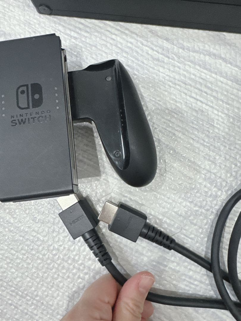 動作確認済み　Nintendo Switch 本体 青/赤