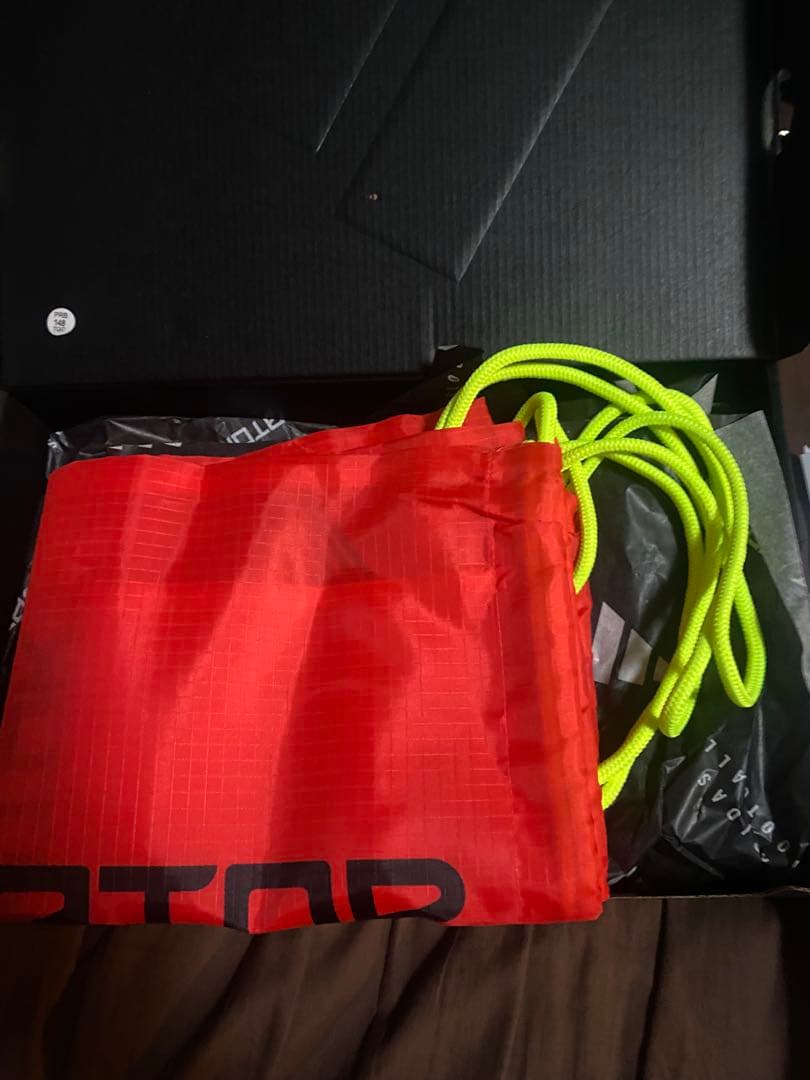 早い者勝ちプレデター ELITE HG/AG /土・人工芝用 / アディダス