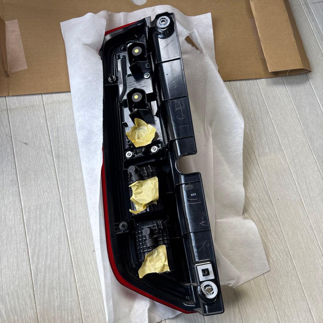 スペーシア右テールランプです。