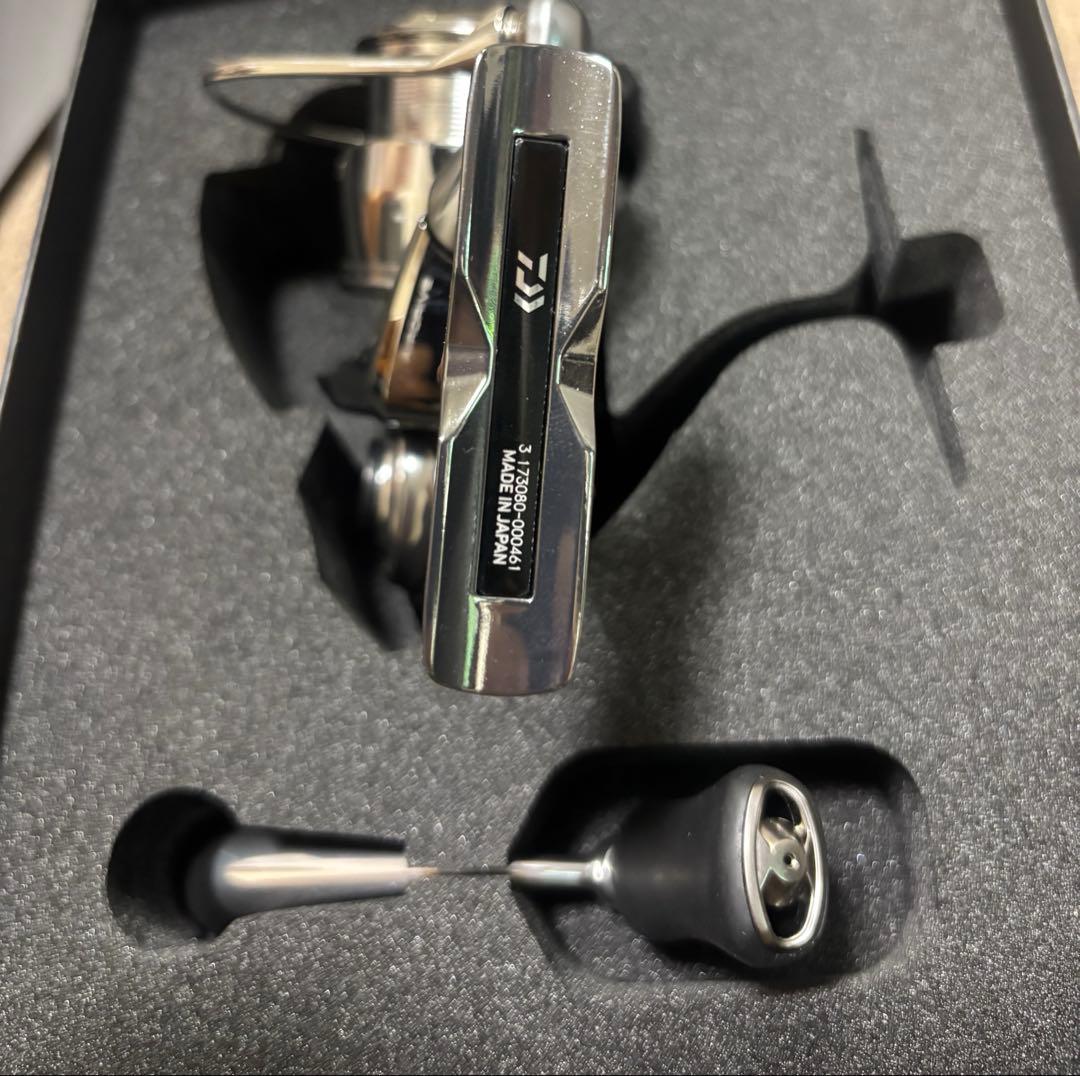 【完品 美品】　ダイワ　スピニングリール　イグジスト　SF2500SS