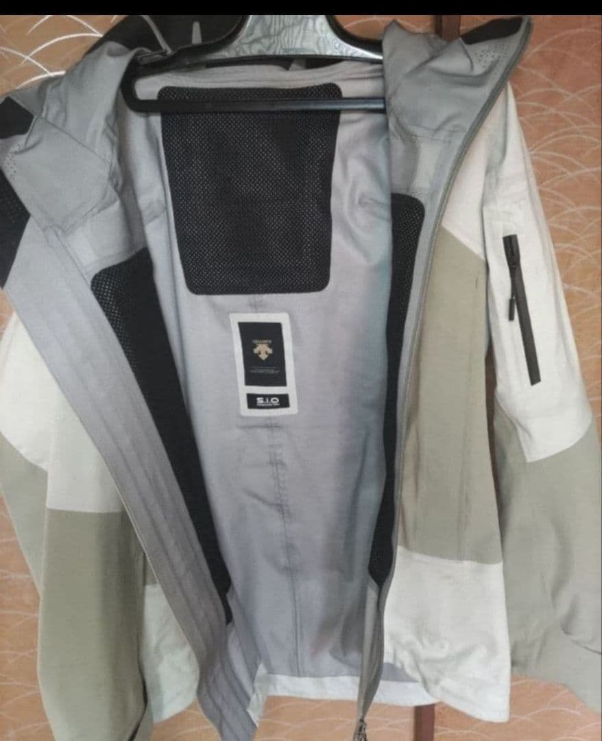 ¥20.000 値下げ‼️TEAM DESCENT ウエア