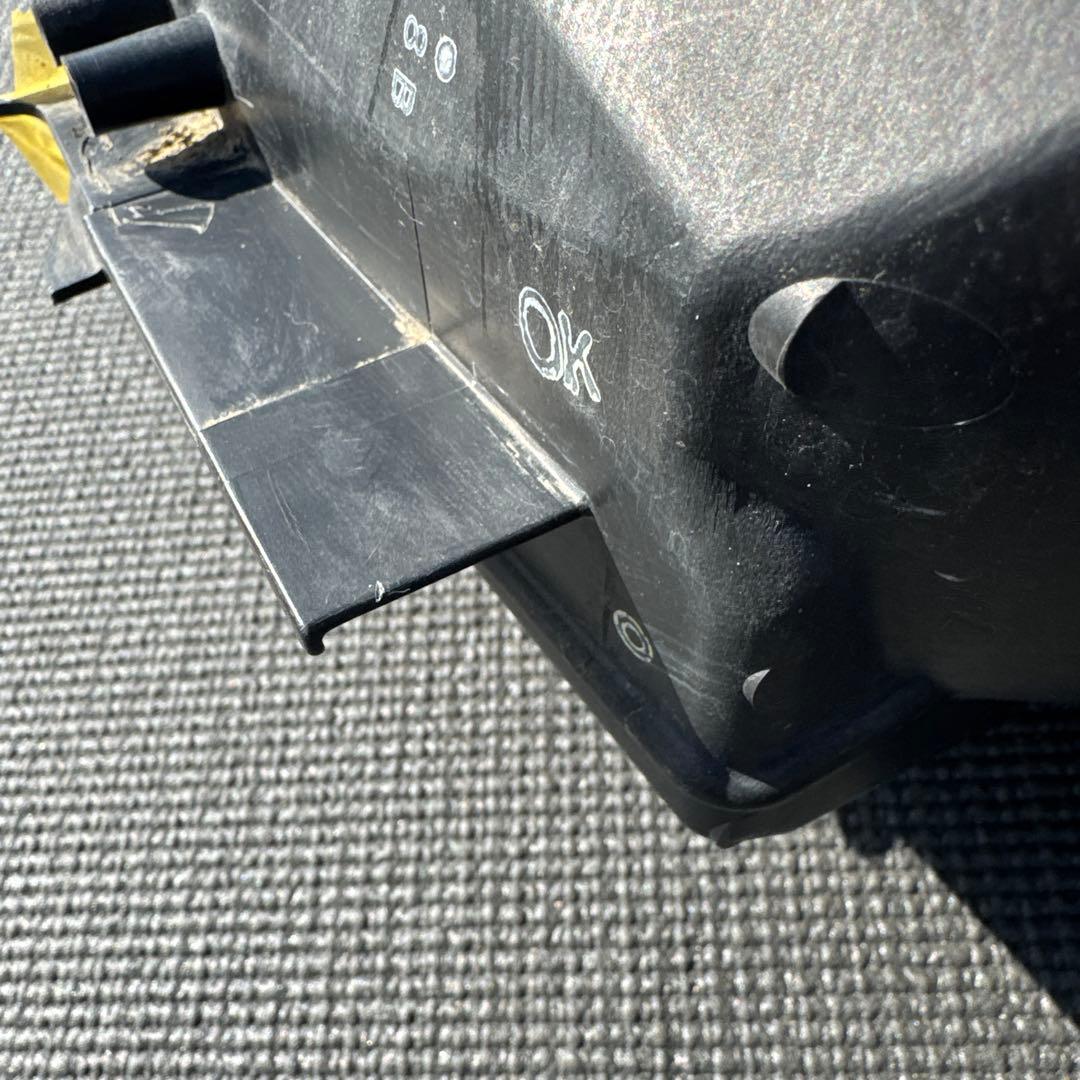 トヨタ　プリウス　30 前期LED ヘッドライト　ヘッドランプ左右セット中古品