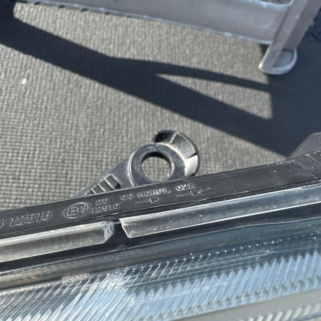 トヨタ　プリウス　30 前期LED ヘッドライト　ヘッドランプ左右セット中古品