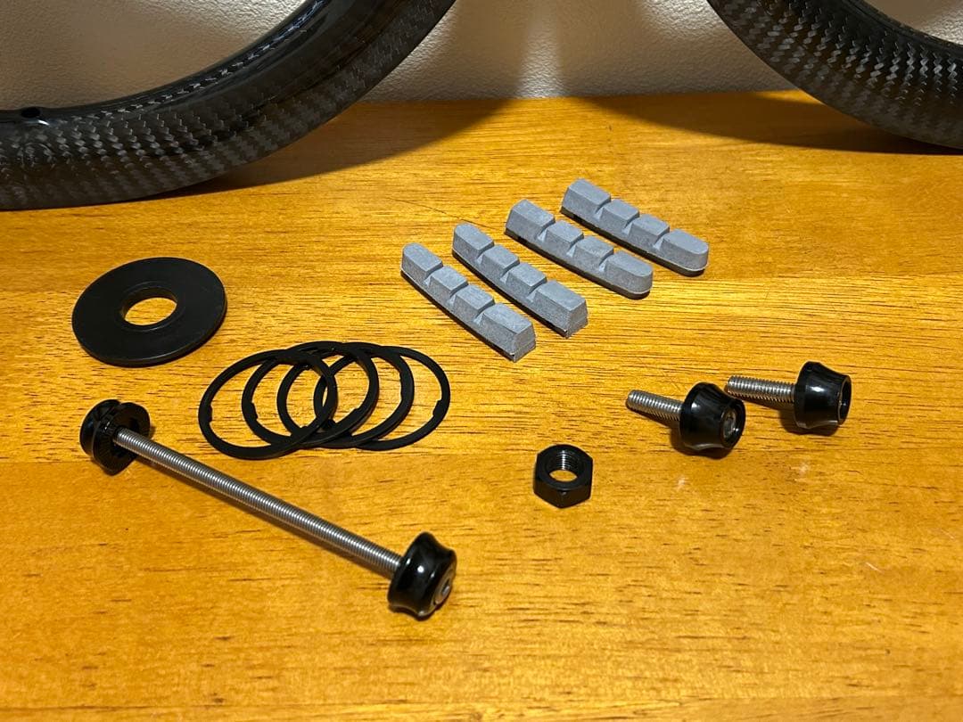 C*7様 ブロンプトン用カーボンホイール 外装7速対応 T800 74-112ミ