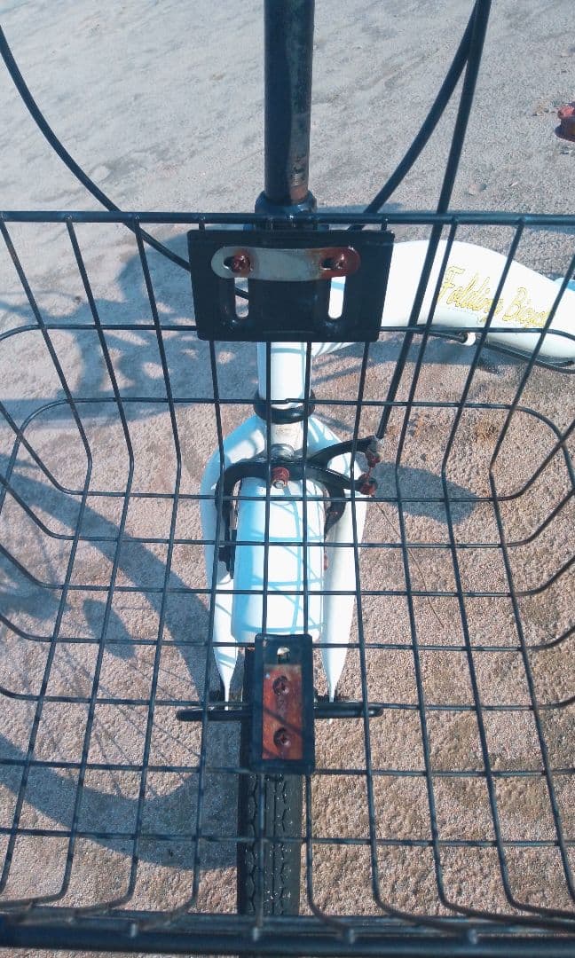 折りたたみ自転車 ホワイト 20インチ 汚れキズあり ヤマト置き配達可能