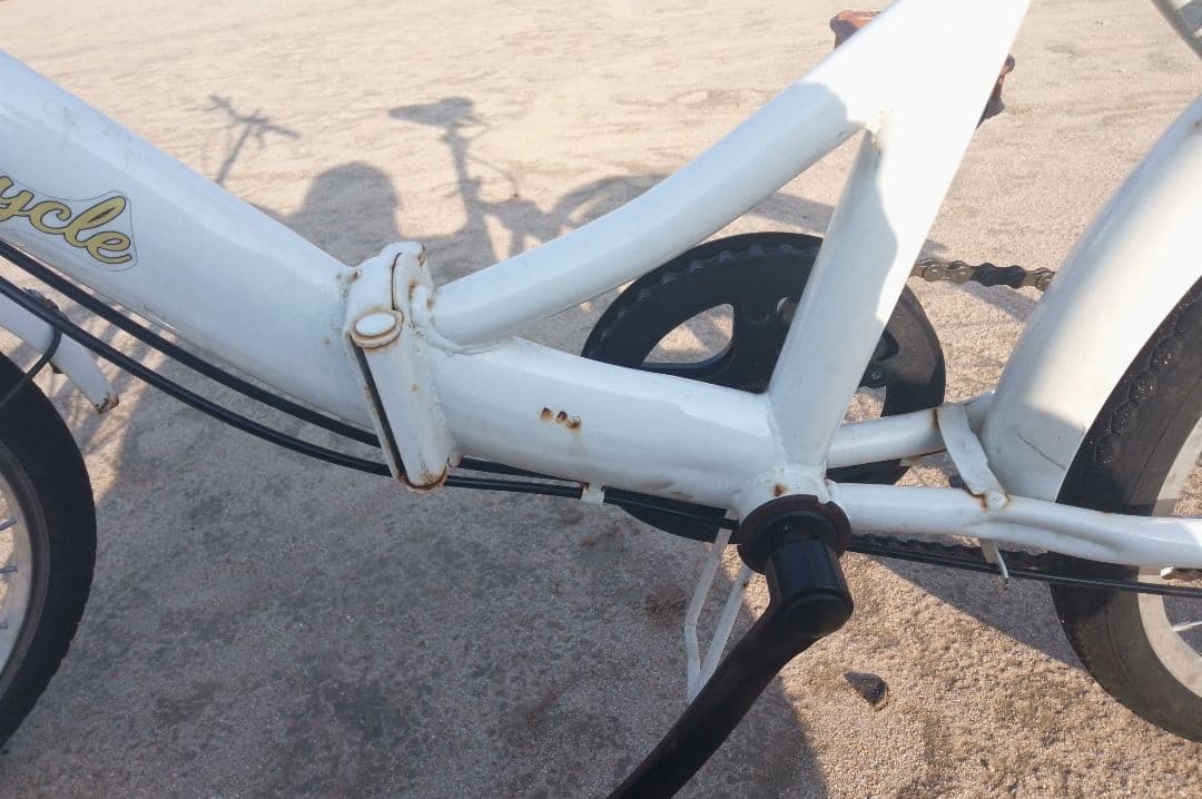 折りたたみ自転車 ホワイト 20インチ 汚れキズあり ヤマト置き配達可能