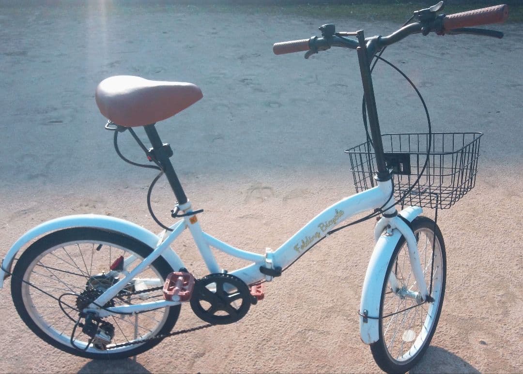 折りたたみ自転車 ホワイト 20インチ 汚れキズあり ヤマト置き配達可能