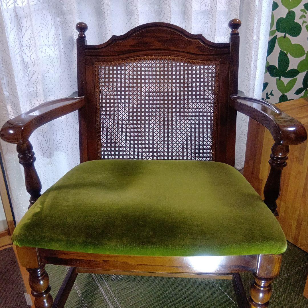 カリモクbackrest-rattan アーム付チェア コロニアル