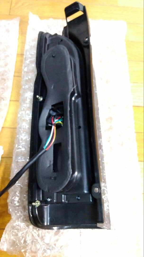 ■トヨタ200系ハイエース フルLEDフルファイバーテール左右スモークブラック■