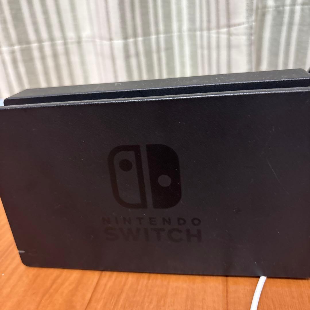 ほぼ未使用のスイッチ本体です。