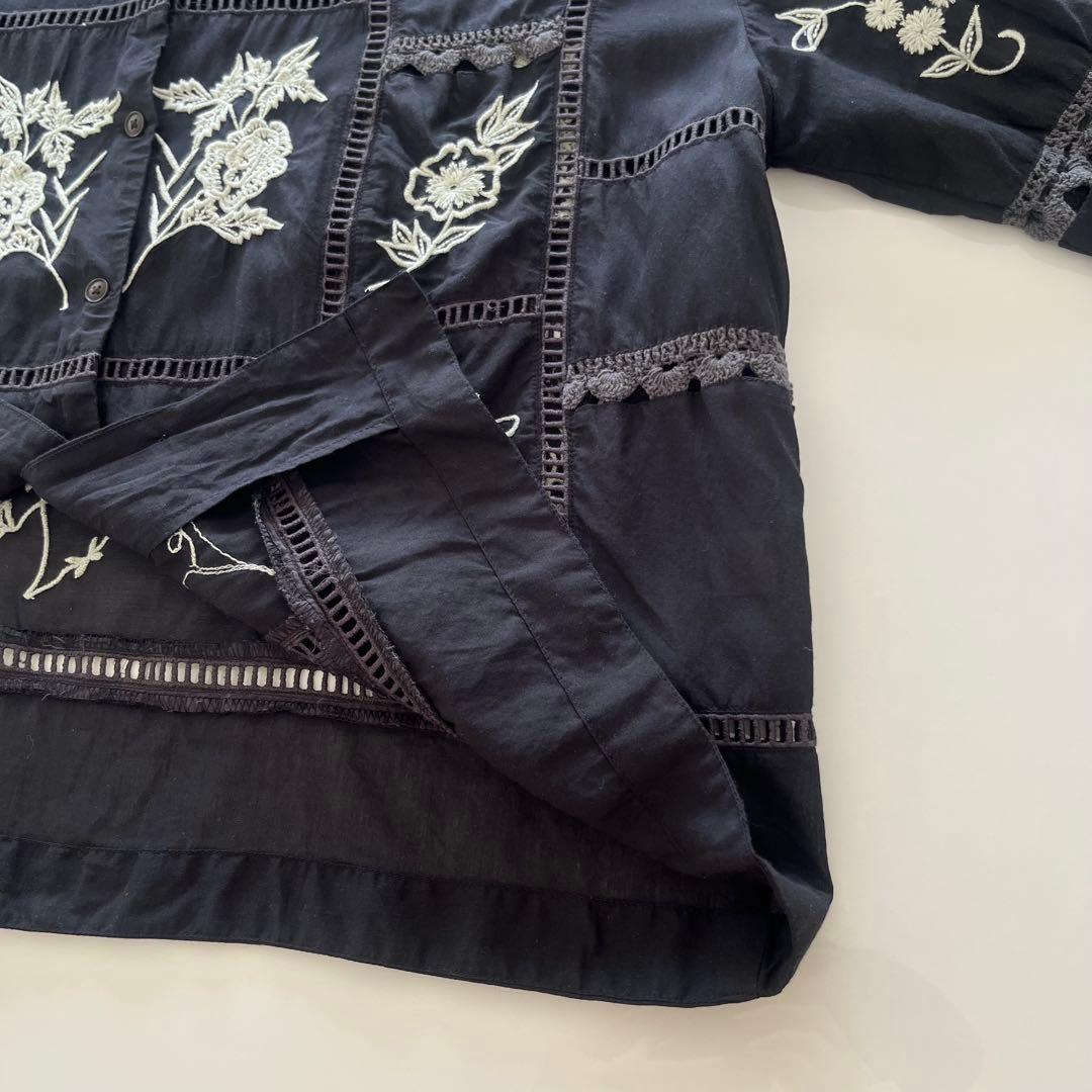 TODAYFUL エンブロイダリーパッチワークシャツ　ブラック　刺繍長袖ブラウス