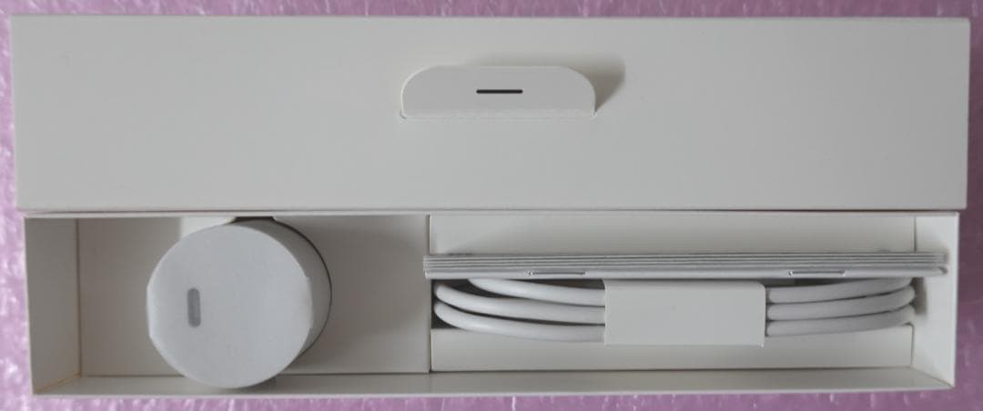 Quest3 512GB、公式充電スタンド、BOBOVRヘッドストラップ