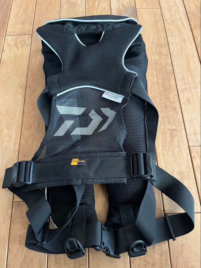 Daiwa メッシュライフジャケット ブラック