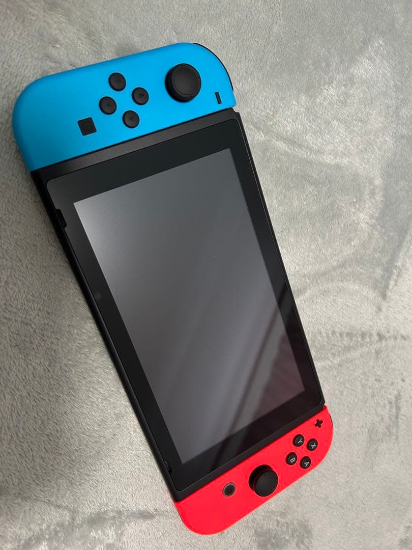 【ほぼ新品】Nintendo Switch ネオンブルー・ネオンレッド 完品