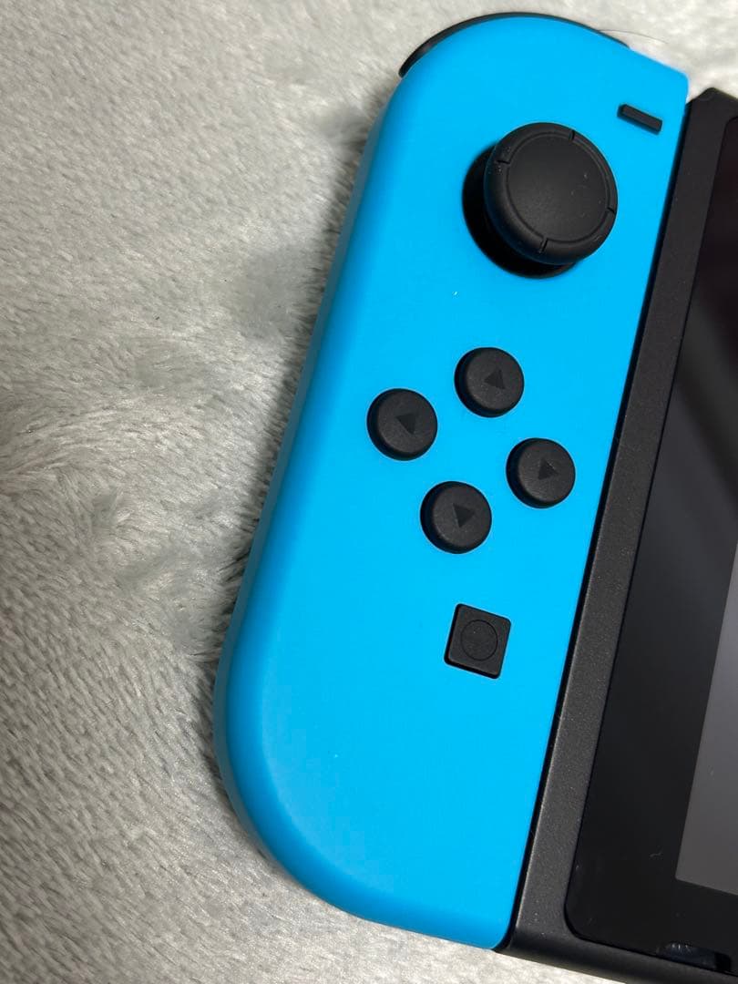 【ほぼ新品】Nintendo Switch ネオンブルー・ネオンレッド 完品