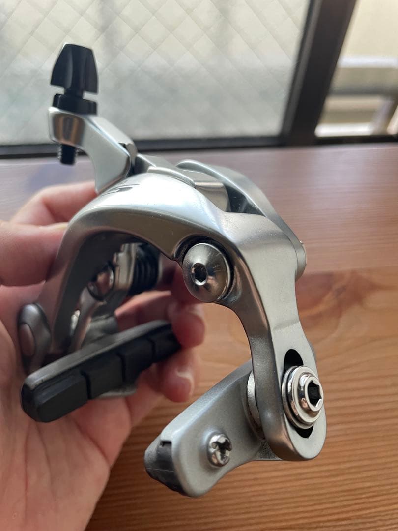 Shimano 105 キャリパーブレーキ シルバー　BR-5800