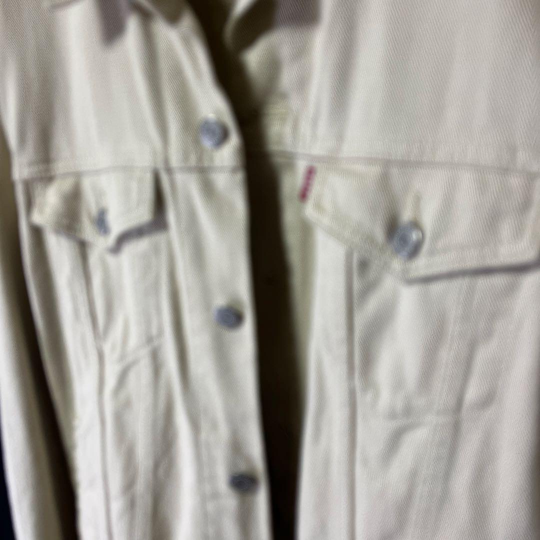 Levi's クリーム色 デニムジャケット Mサイズ