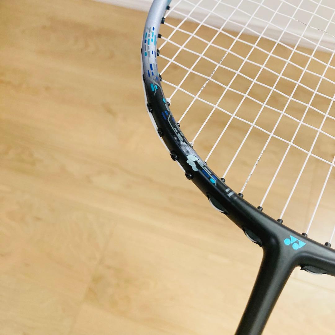 【匿名配送】★美品★ASTOROX88 D GAME YONEX 4U G5