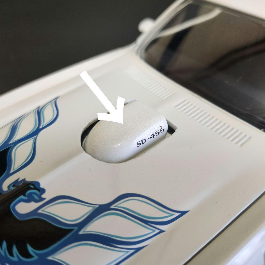 1/18ミニカー　ポンティアック·ファイアーバード·トランザム