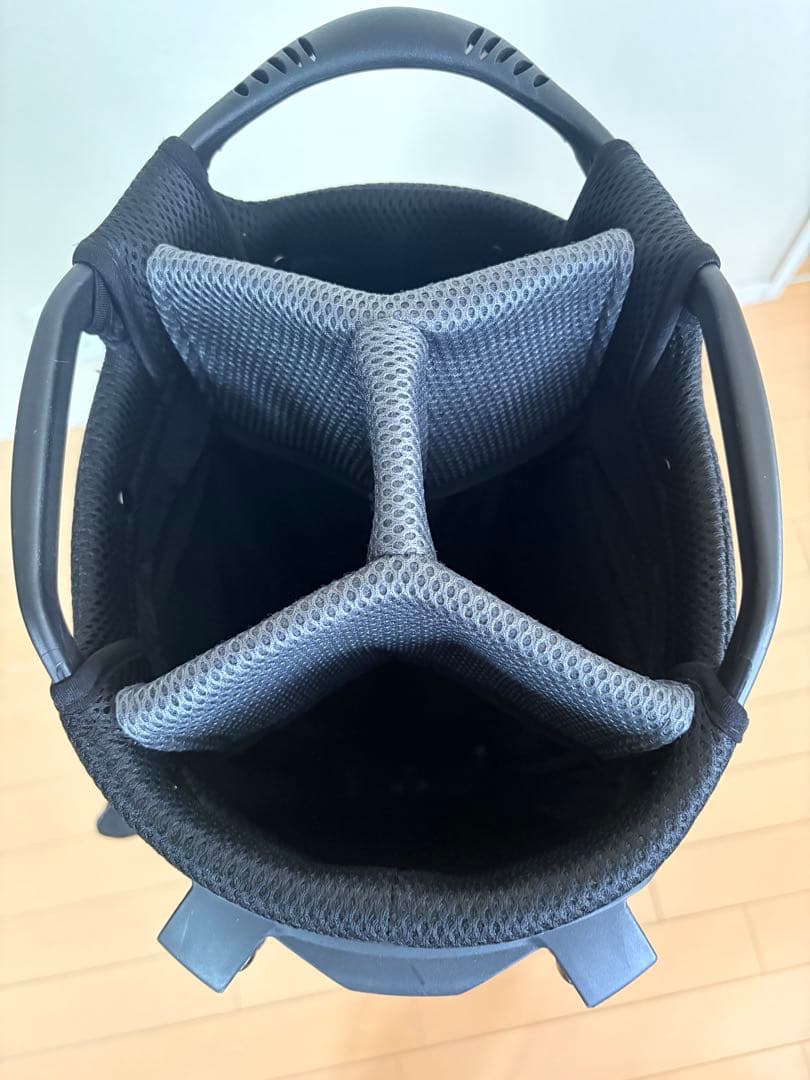 TaylorMade キャディバッグ スタンド付き