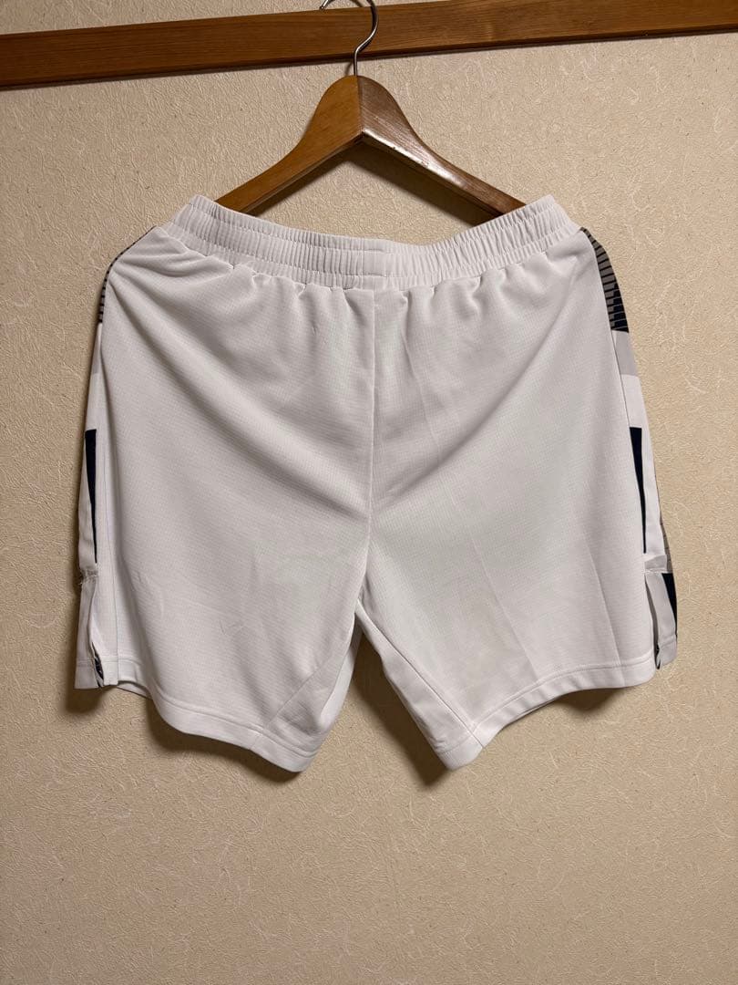 【Pasta】ヨネックス　ハーフパンツ　白　サイドストライプ