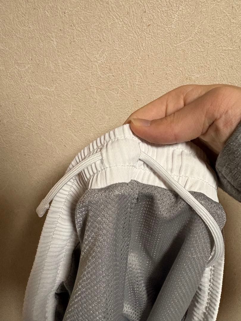 【Pasta】ヨネックス　ハーフパンツ　白　サイドストライプ