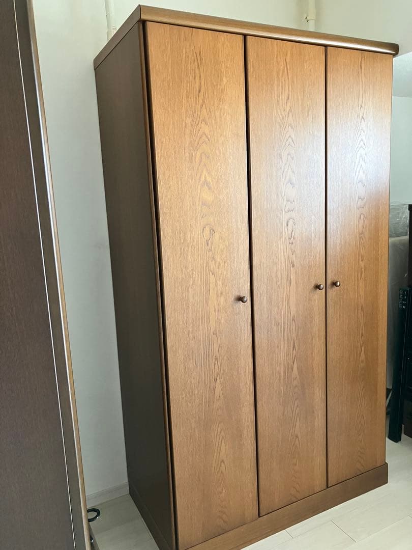 木製洋服タンス(3枚扉)