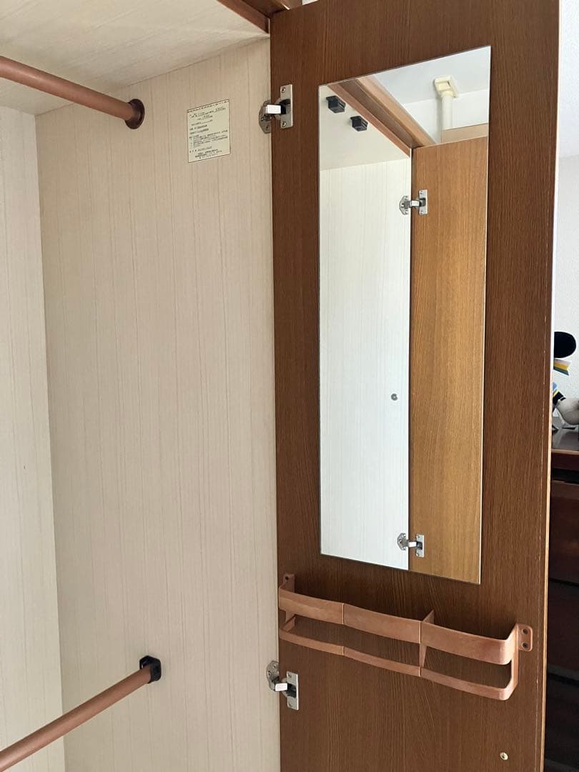 木製洋服タンス(3枚扉)