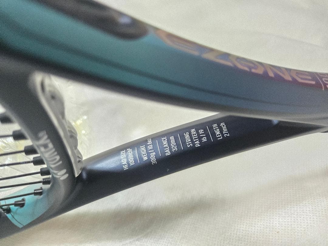 YONEX EZONE 100 G2 2022（元グリップ換装）