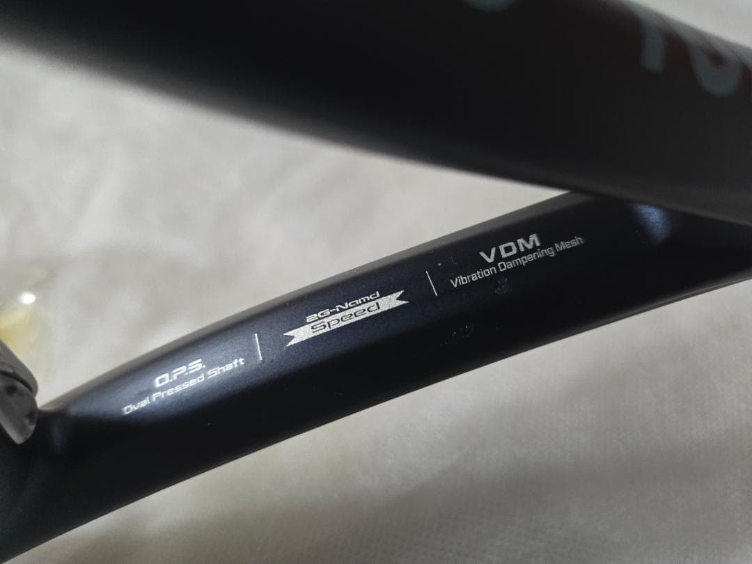 YONEX EZONE 100 G2 2022（元グリップ換装）